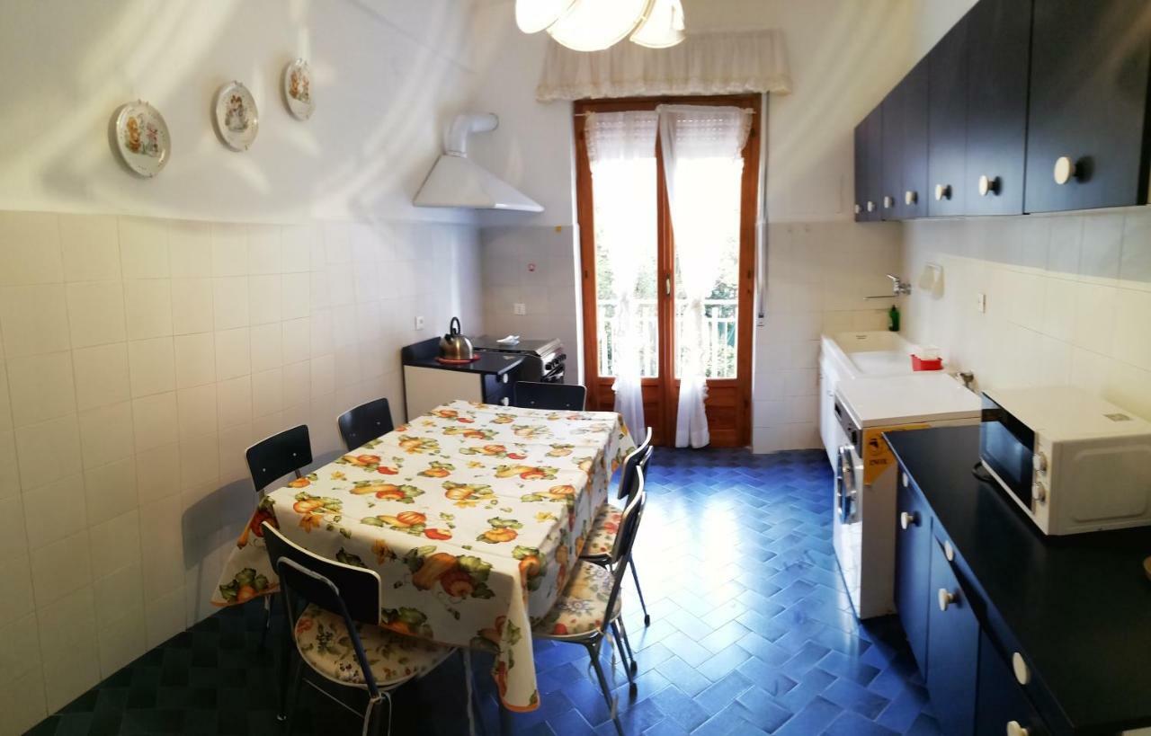 Casa Thea Codice Citra Zero Undici Zero Diciassette Lt 0633 Lägenhet Levanto Exteriör bild